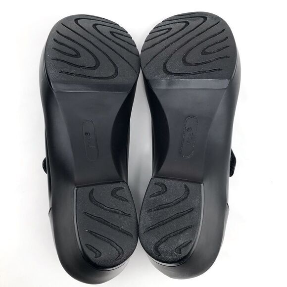 YUU Chandra Black Mary Jane Heeled Faux Leather Comfort Shoes - Picture 14 of 14